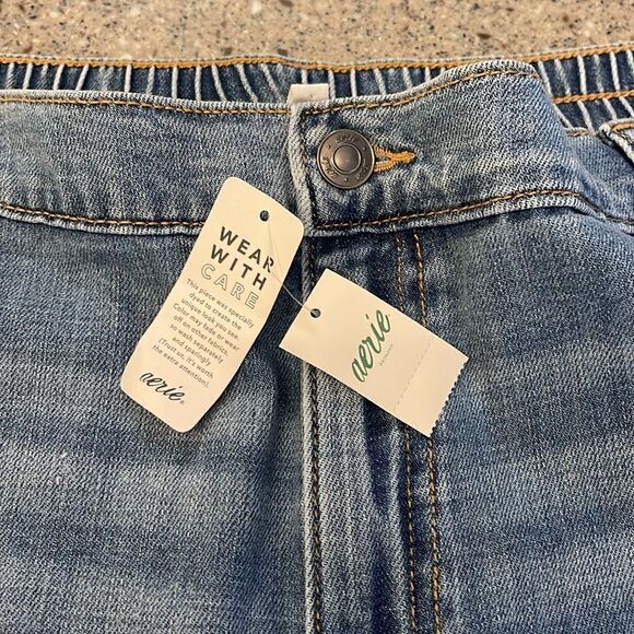 AERIE Daydream Denim Elastic Waist Short *NEW* - Picture 6 of 9